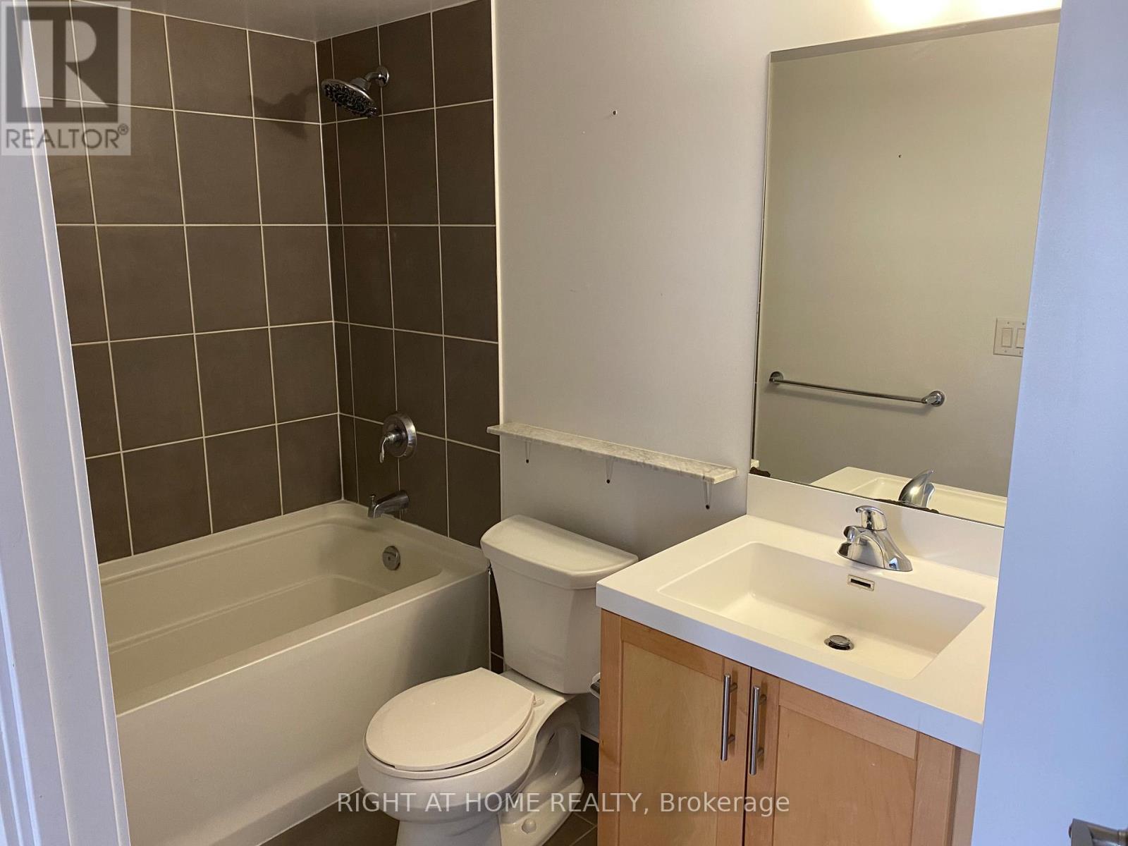 1822 - 800 Lawrence Avenue, Toronto, Ontario  M6A 1C3 - Photo 10 - W12472741