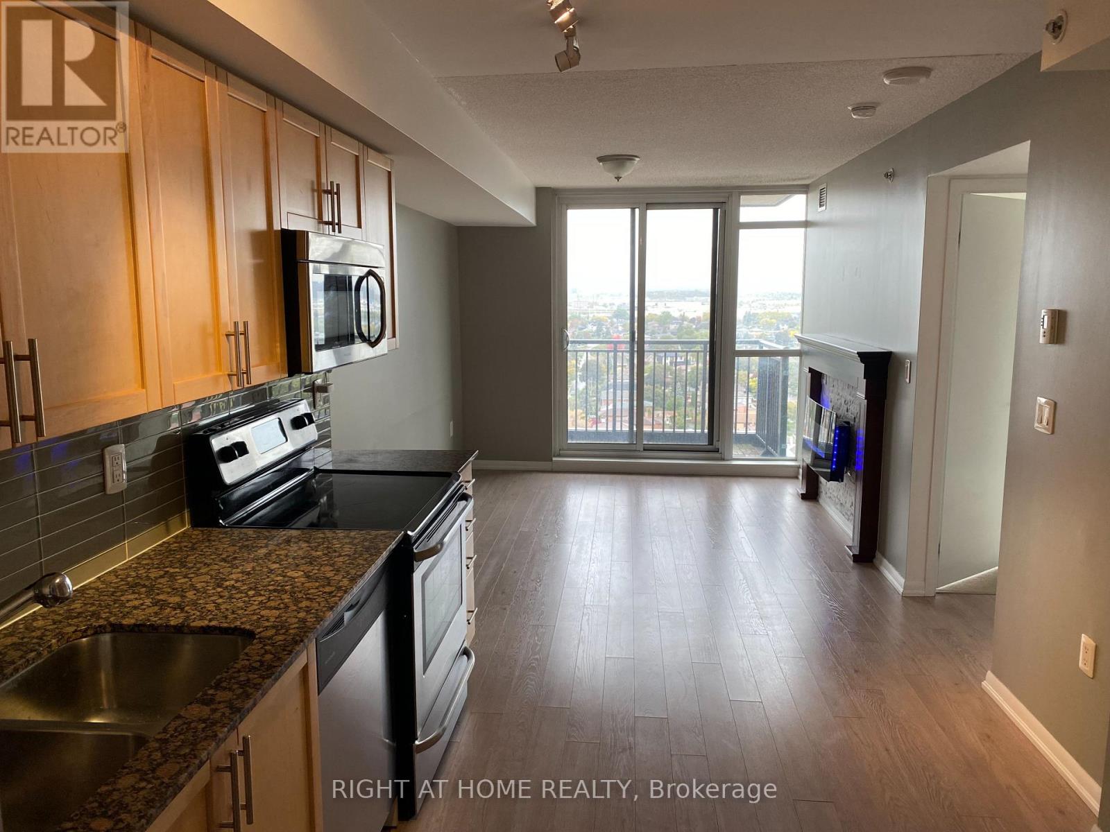 1822 - 800 Lawrence Avenue, Toronto, Ontario  M6A 1C3 - Photo 5 - W12472741