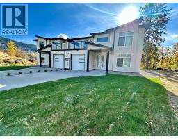 3736 Toba Road, castlegar, British Columbia
