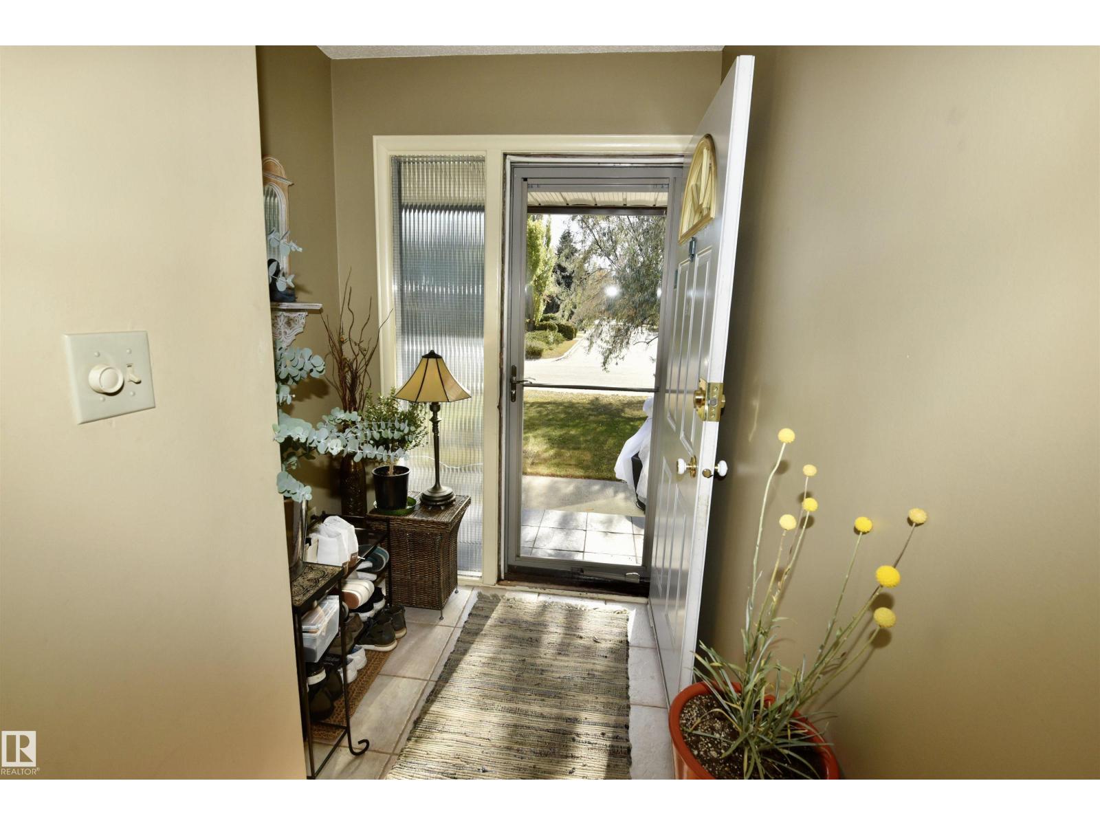 13910 101a Av Nw, Edmonton, Alberta  T5N 0L2 - Photo 2 - E4462846
