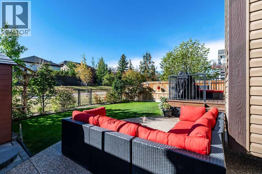 29 Cougar Ridge Close Sw, Calgary, Alberta  T3H 0V4 - Photo 31 - A2264743