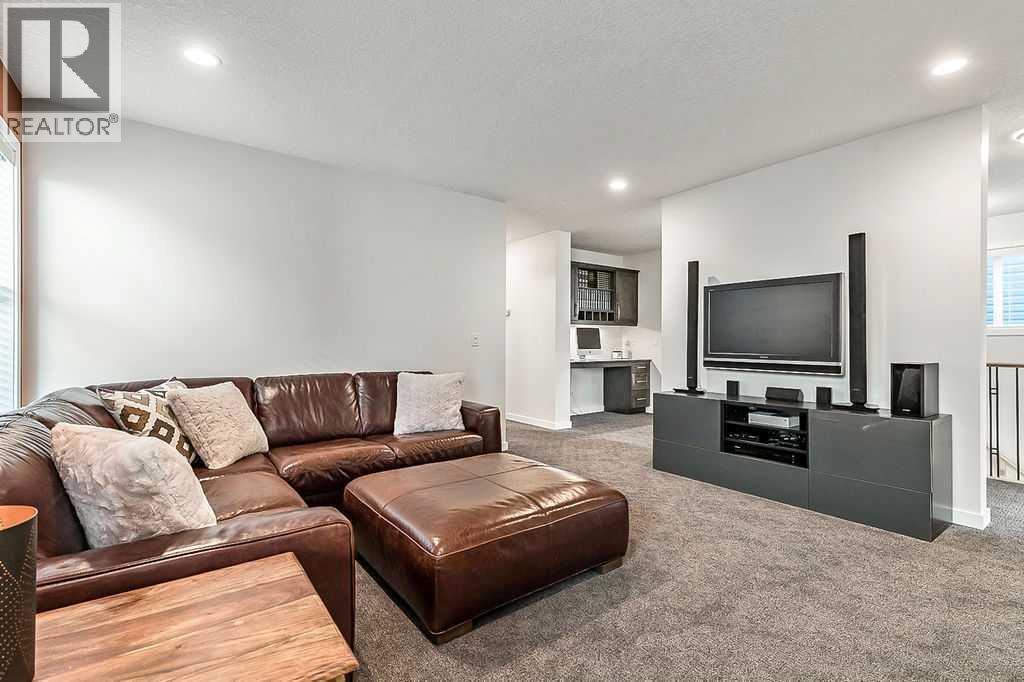 29 Cougar Ridge Close Sw, Calgary, Alberta  T3H 0V4 - Photo 19 - A2264743