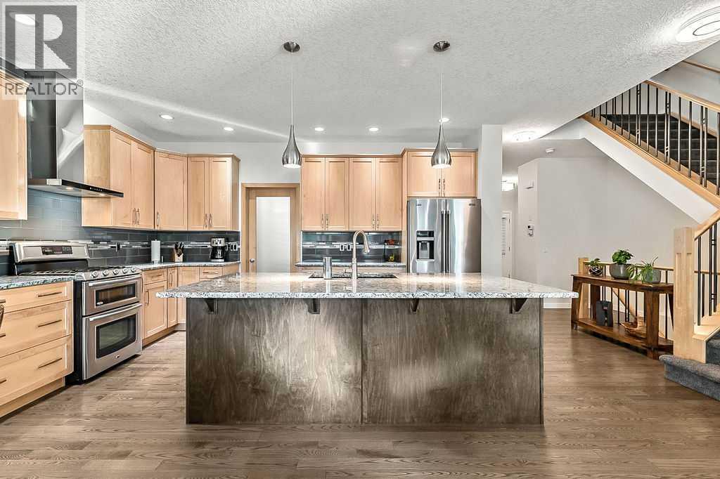 29 Cougar Ridge Close Sw, Calgary, Alberta  T3H 0V4 - Photo 8 - A2264743