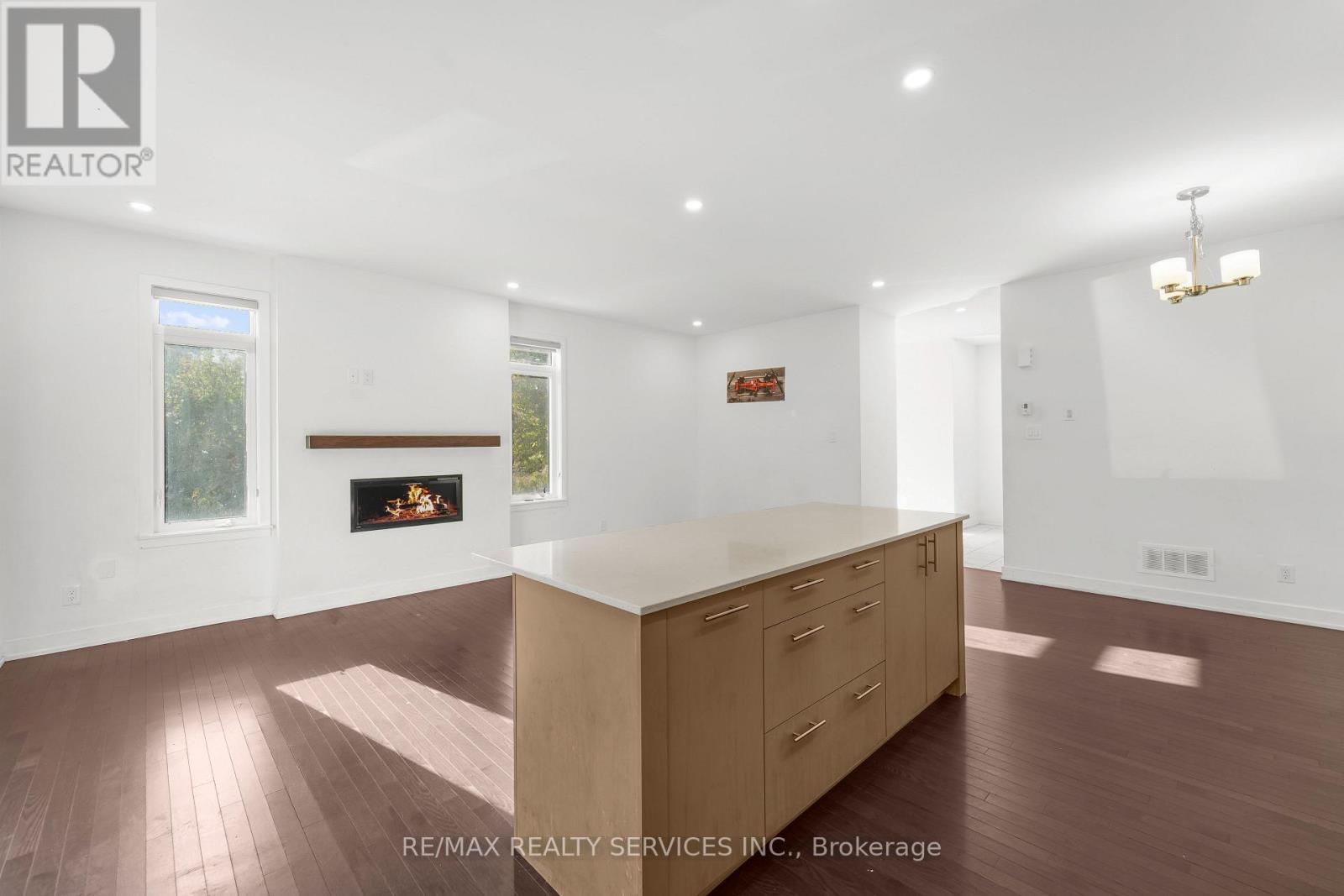 51 Moosonee Crescent, Ottawa, Ontario  K4M 0M1 - Photo 8 - X12472748