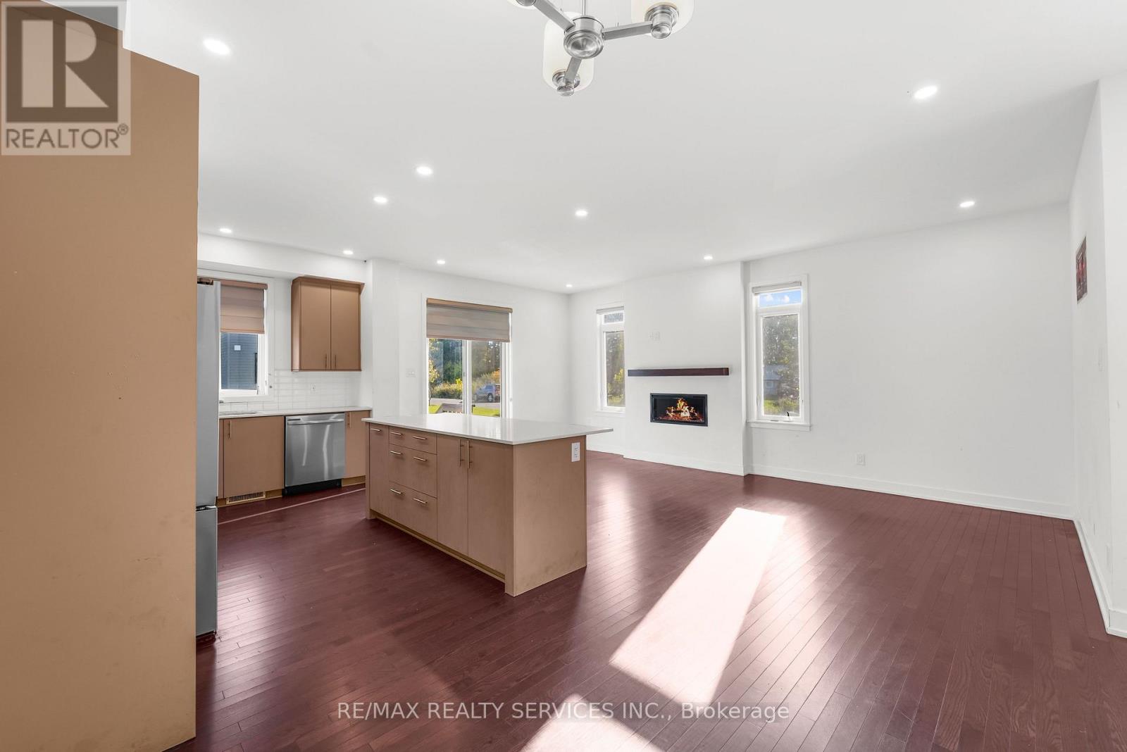 51 Moosonee Crescent, Ottawa, Ontario  K4M 0M1 - Photo 9 - X12472748
