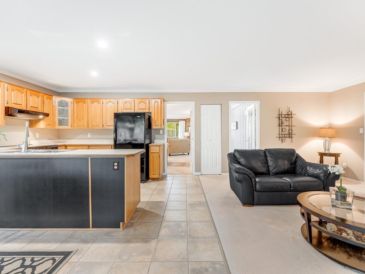 18842 64 Avenue, Surrey, British Columbia  V3S 7T9 - Photo 5 - R3060271