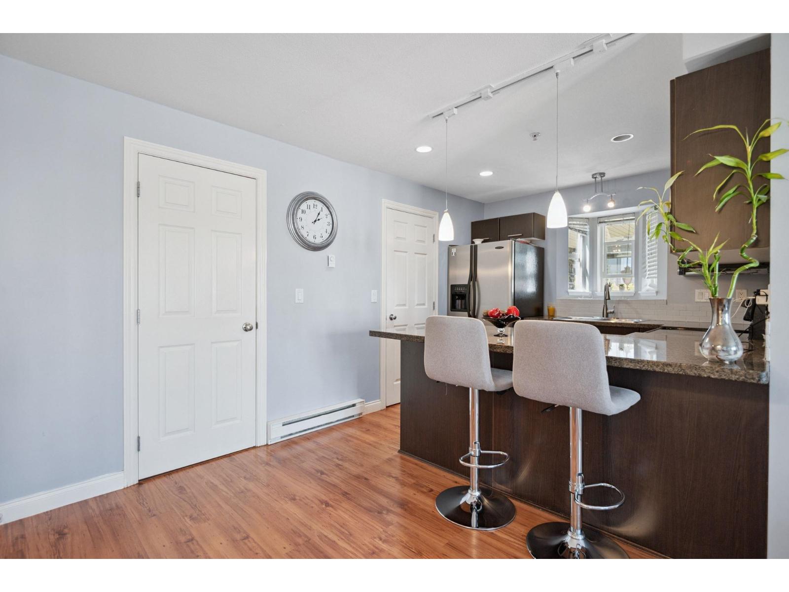 211 5454 198 Street, Langley, British Columbia  V3A 1G2 - Photo 12 - R3060280