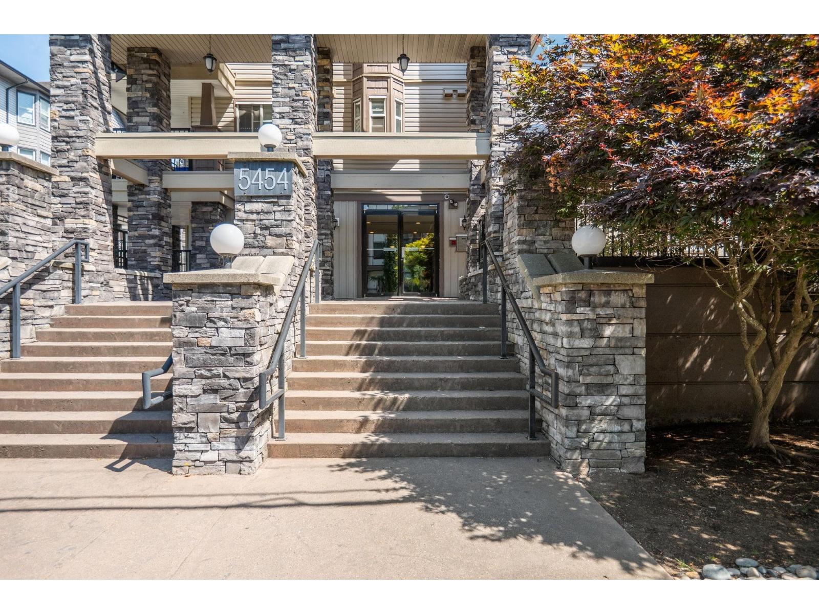 211 5454 198 Street, Langley, British Columbia  V3A 1G2 - Photo 30 - R3060280