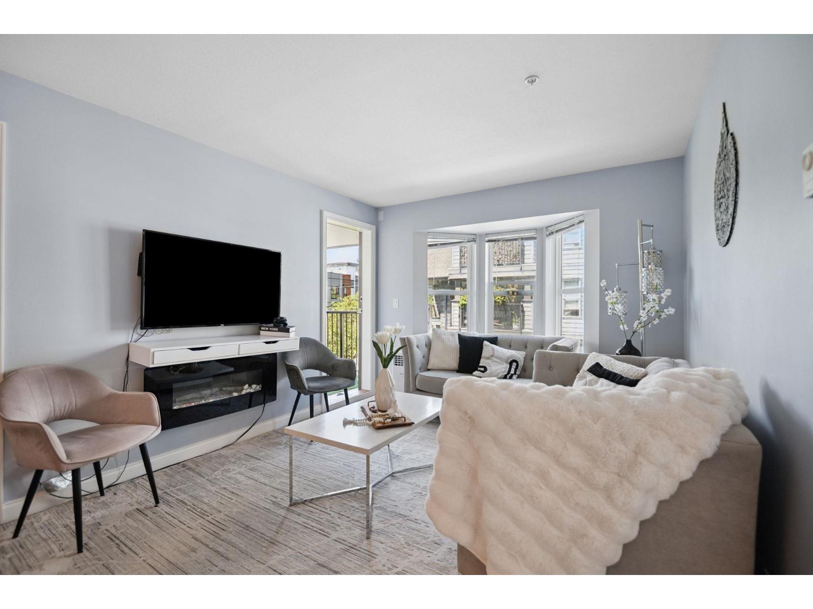 211 5454 198 Street, Langley, British Columbia  V3A 1G2 - Photo 4 - R3060280