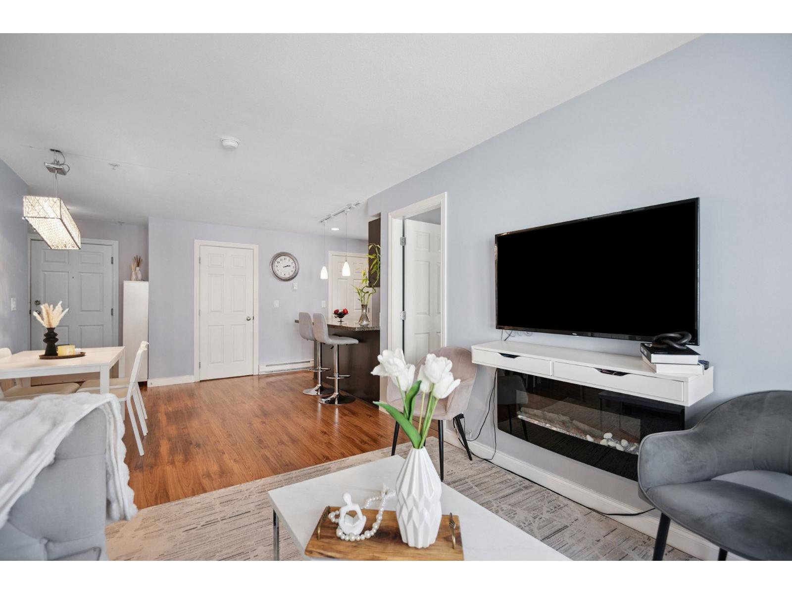 211 5454 198 Street, Langley, British Columbia  V3A 1G2 - Photo 5 - R3060280