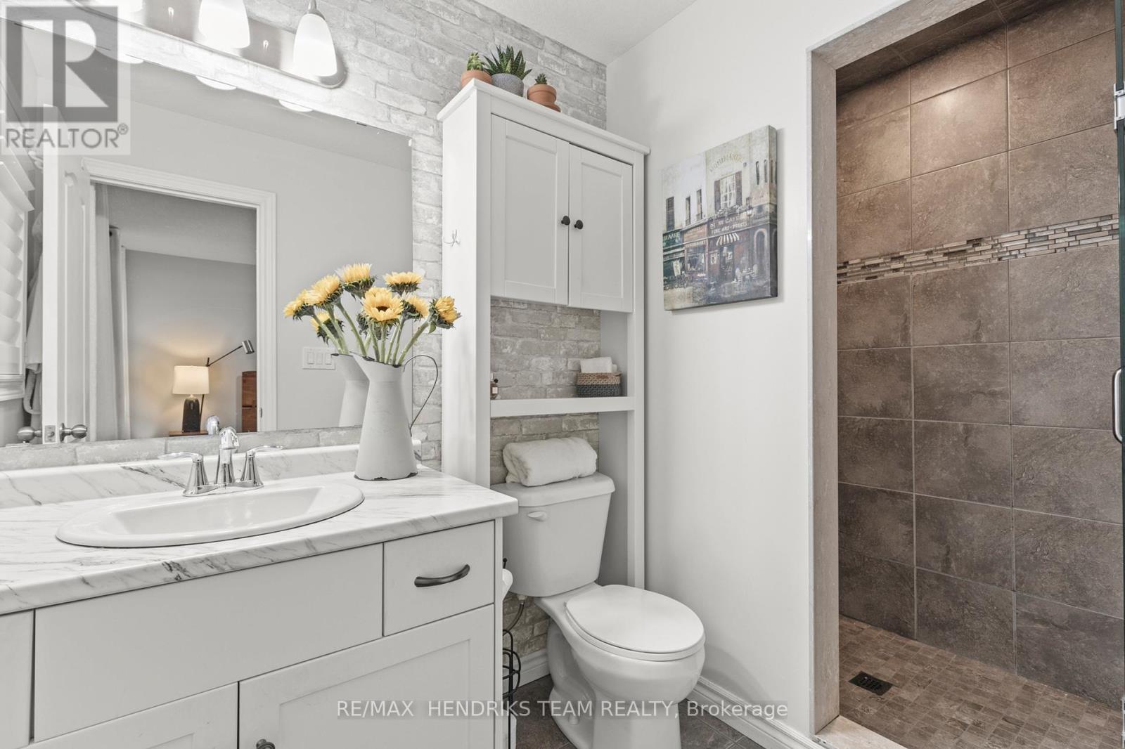 64 Abbott Place, Pelham, Ontario  L0S 1E0 - Photo 10 - X12447662