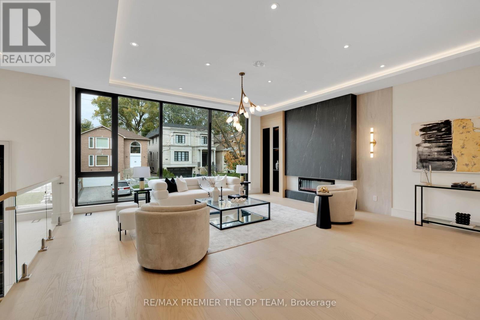487 Coldstream Avenue, Toronto, Ontario  M5N 1Y6 - Photo 7 - C12472759