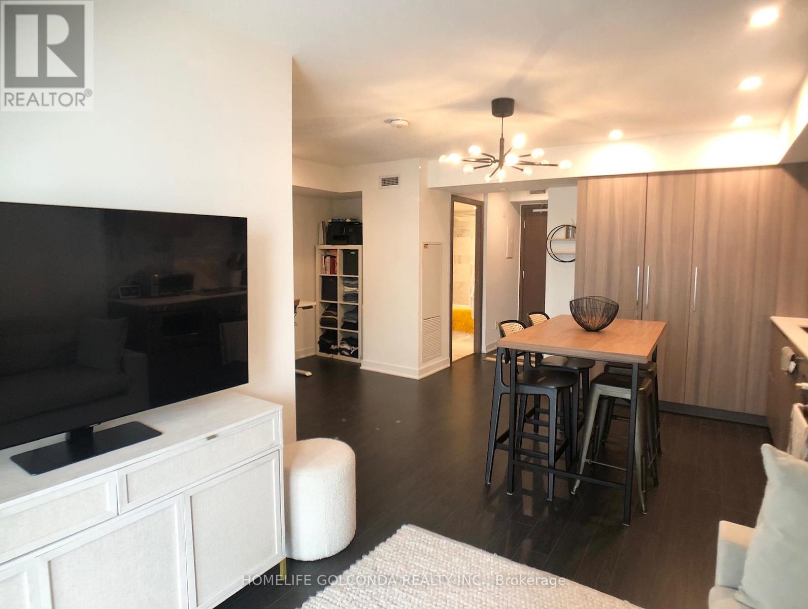 910 - 19 Bathurst Street, Toronto, Ontario  M5V 0N2 - Photo 15 - C12472780