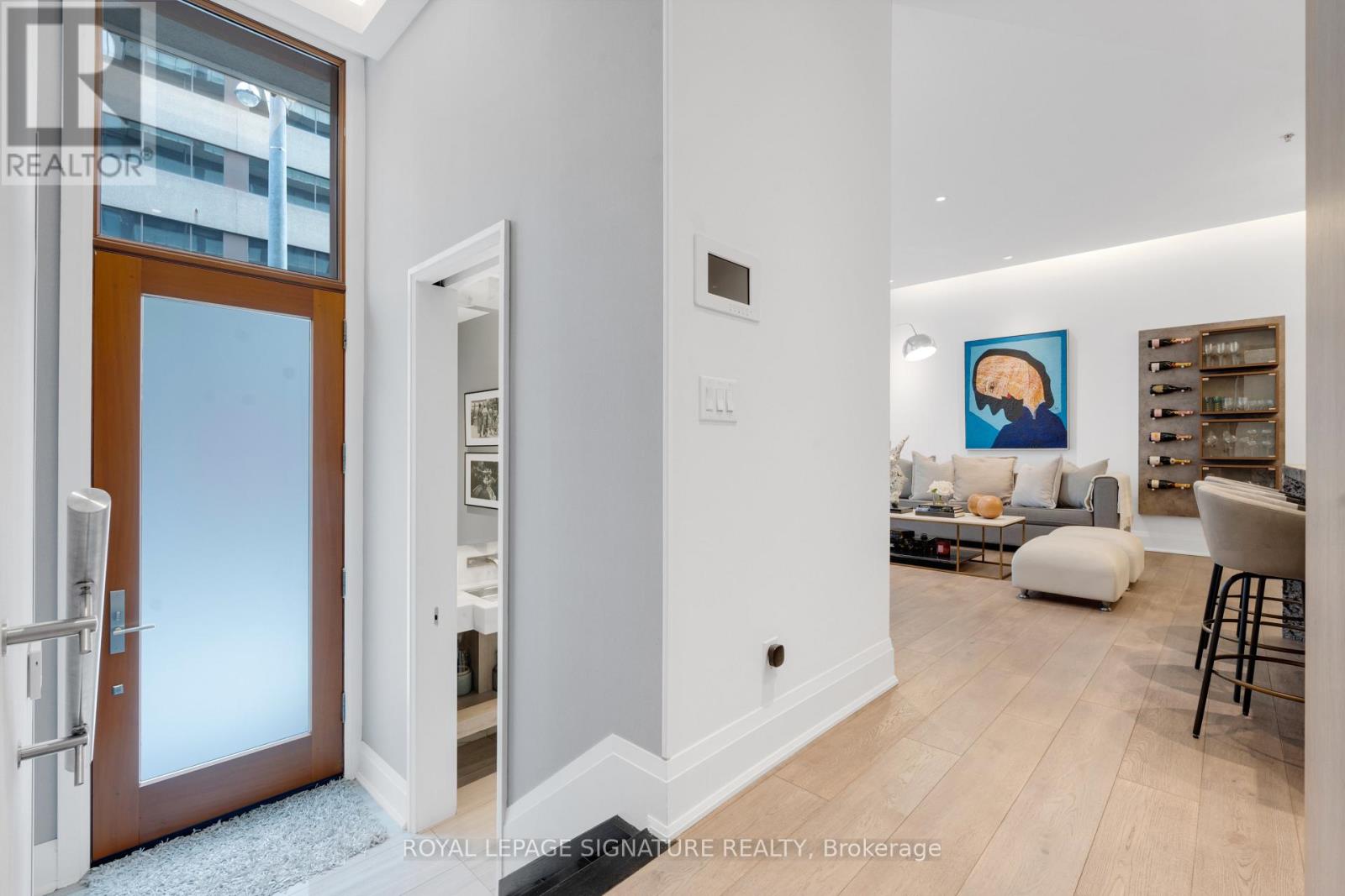 1078 Bay Street, Toronto, Ontario  M5S 0A3 - Photo 2 - C12472783