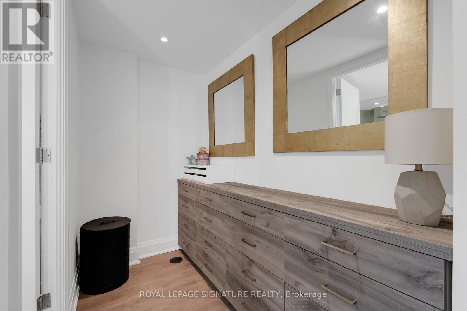 1078 Bay Street, Toronto, Ontario  M5S 0A3 - Photo 21 - C12472783