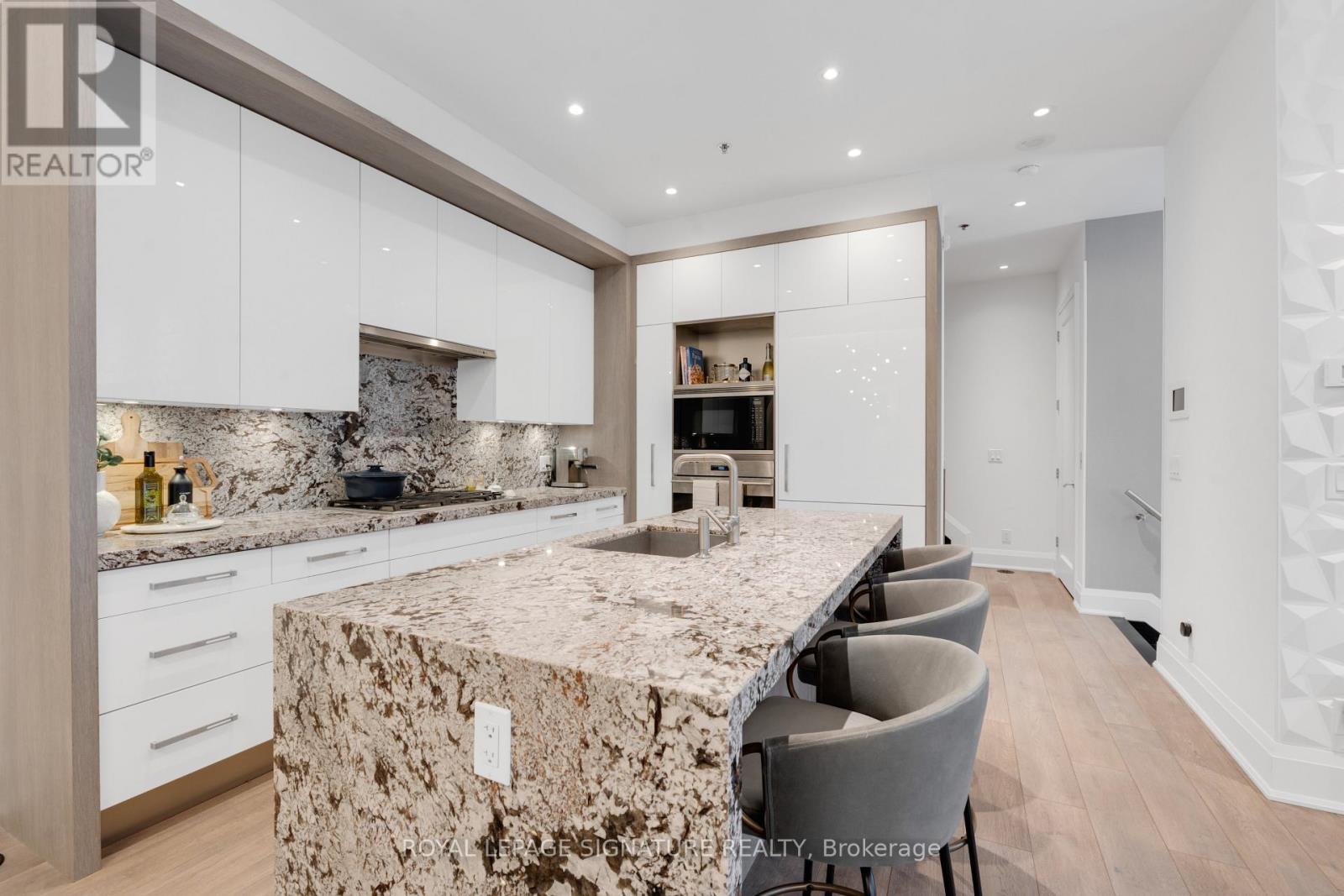 1078 Bay Street, Toronto, Ontario  M5S 0A3 - Photo 6 - C12472783