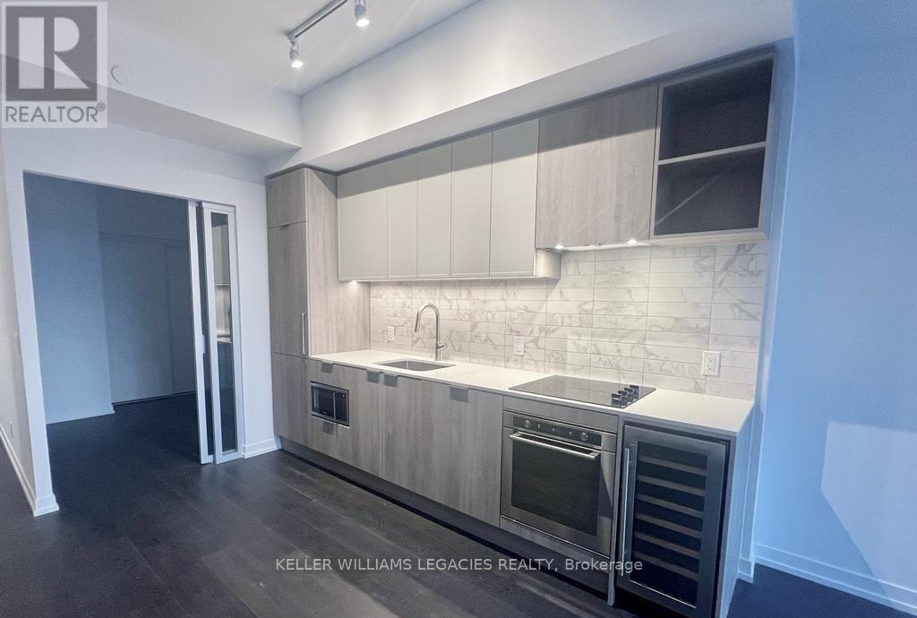 1807 - 2020 Bathurst Street, Toronto, Ontario  M5P 0A6 - Photo 8 - C12472786