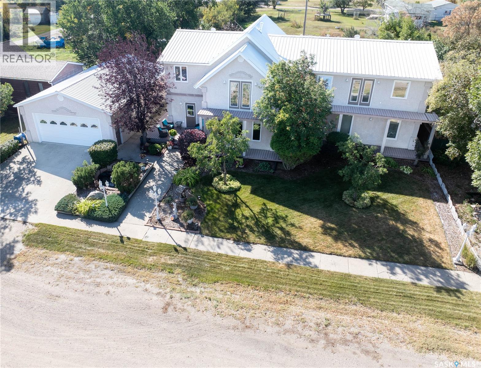 304 1st Street W, Milden, Saskatchewan  S0L 2L0 - Photo 4 - SK021175