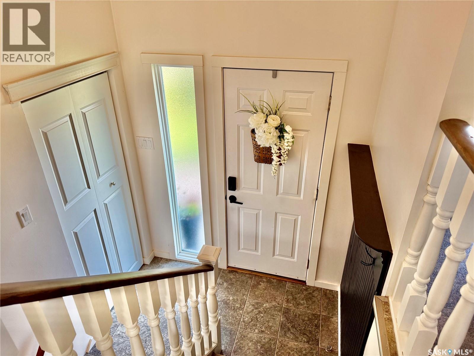 38 Howard Crescent, Lanigan, Saskatchewan  S0K 2M0 - Photo 3 - SK021225