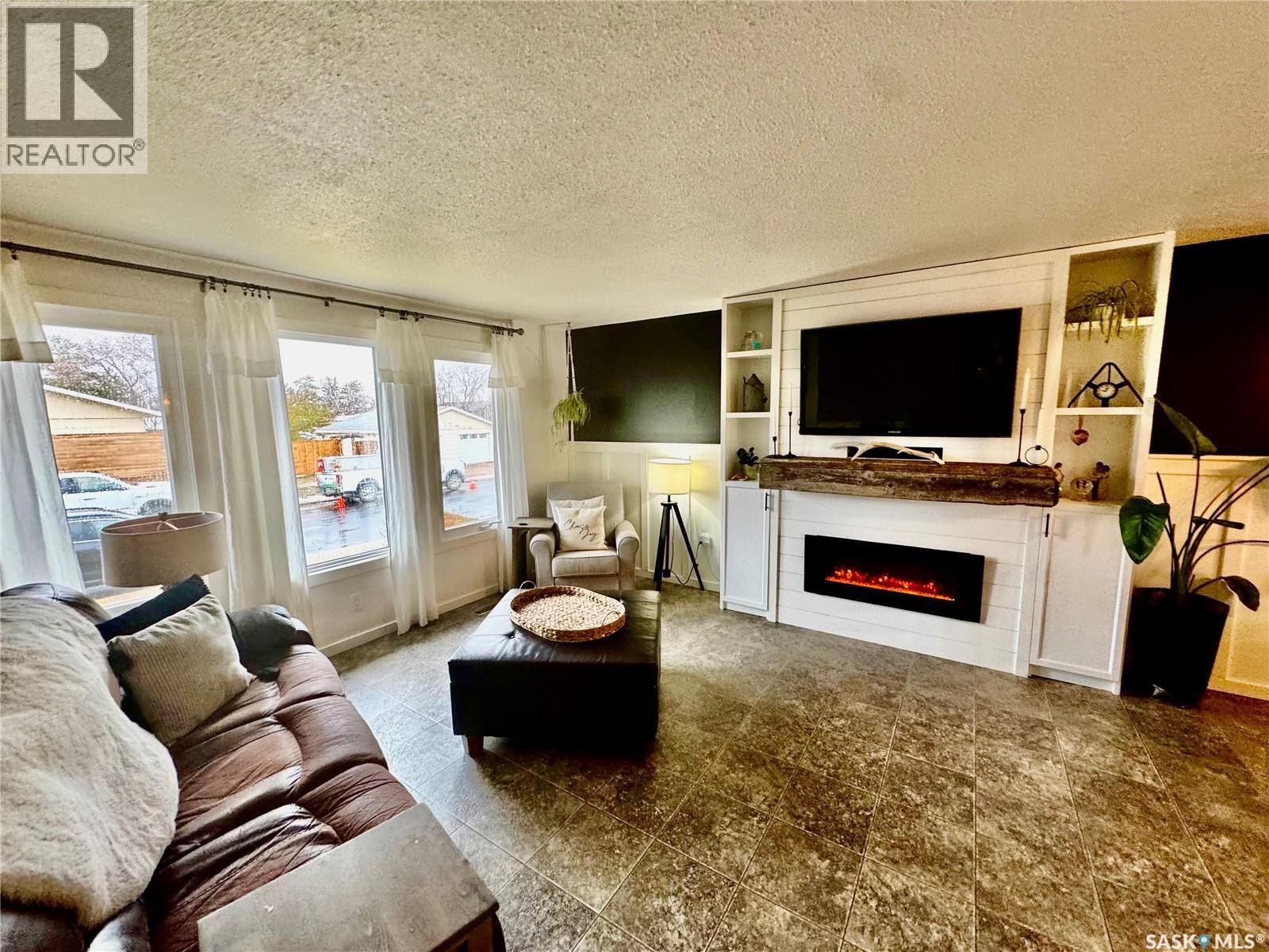 38 Howard Crescent, Lanigan, Saskatchewan  S0K 2M0 - Photo 9 - SK021225