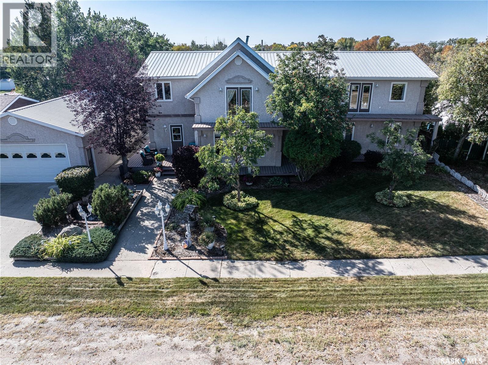 304 1st STREET W, milden, Saskatchewan