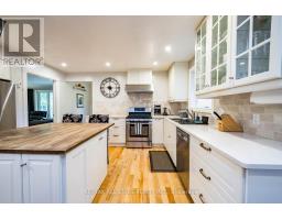 55 LARWOOD BOULEVARD, Toronto, Ontario