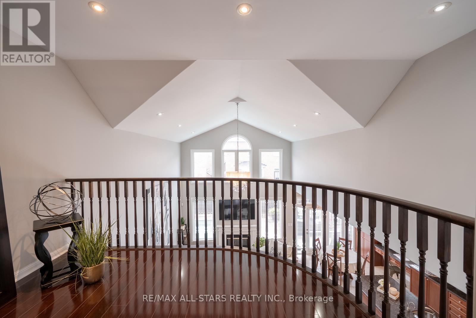 134 Stephensbrook Circle, Whitchurch-Stouffville, Ontario  L4A 0G4 - Photo 28 - N12422774