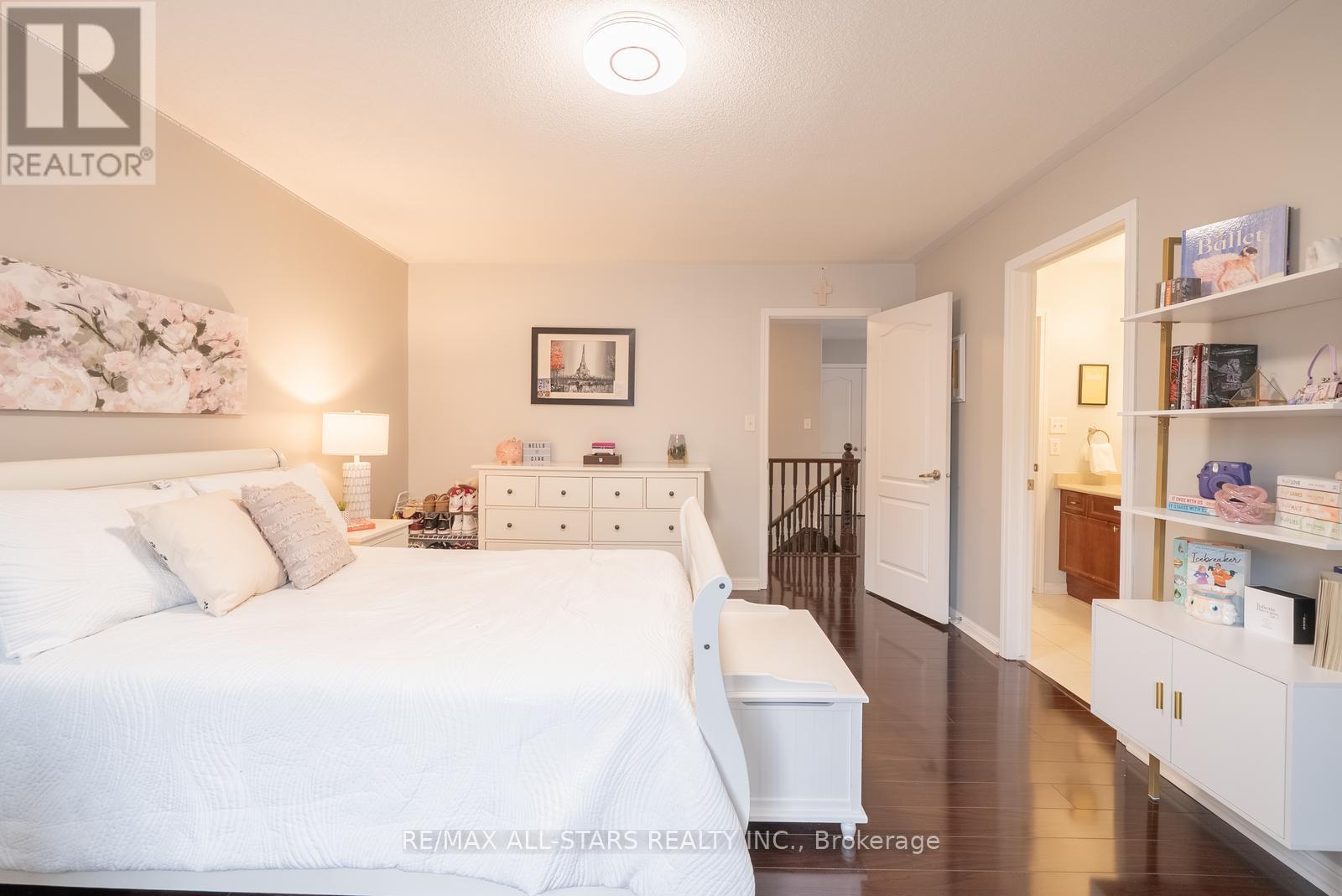 134 Stephensbrook Circle, Whitchurch-Stouffville, Ontario  L4A 0G4 - Photo 32 - N12422774