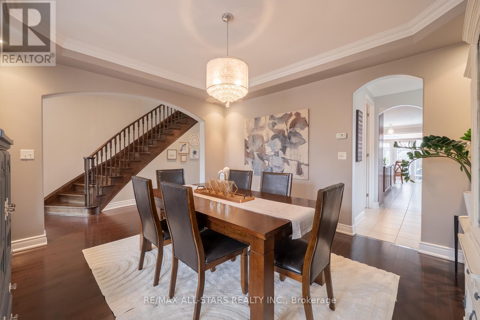 134 Stephensbrook Circle, Whitchurch-Stouffville, Ontario  L4A 0G4 - Photo 9 - N12422774