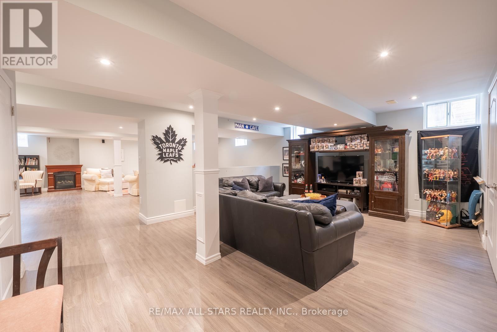134 Stephensbrook Circle, Whitchurch-Stouffville, Ontario  L4A 0G4 - Photo 39 - N12422774