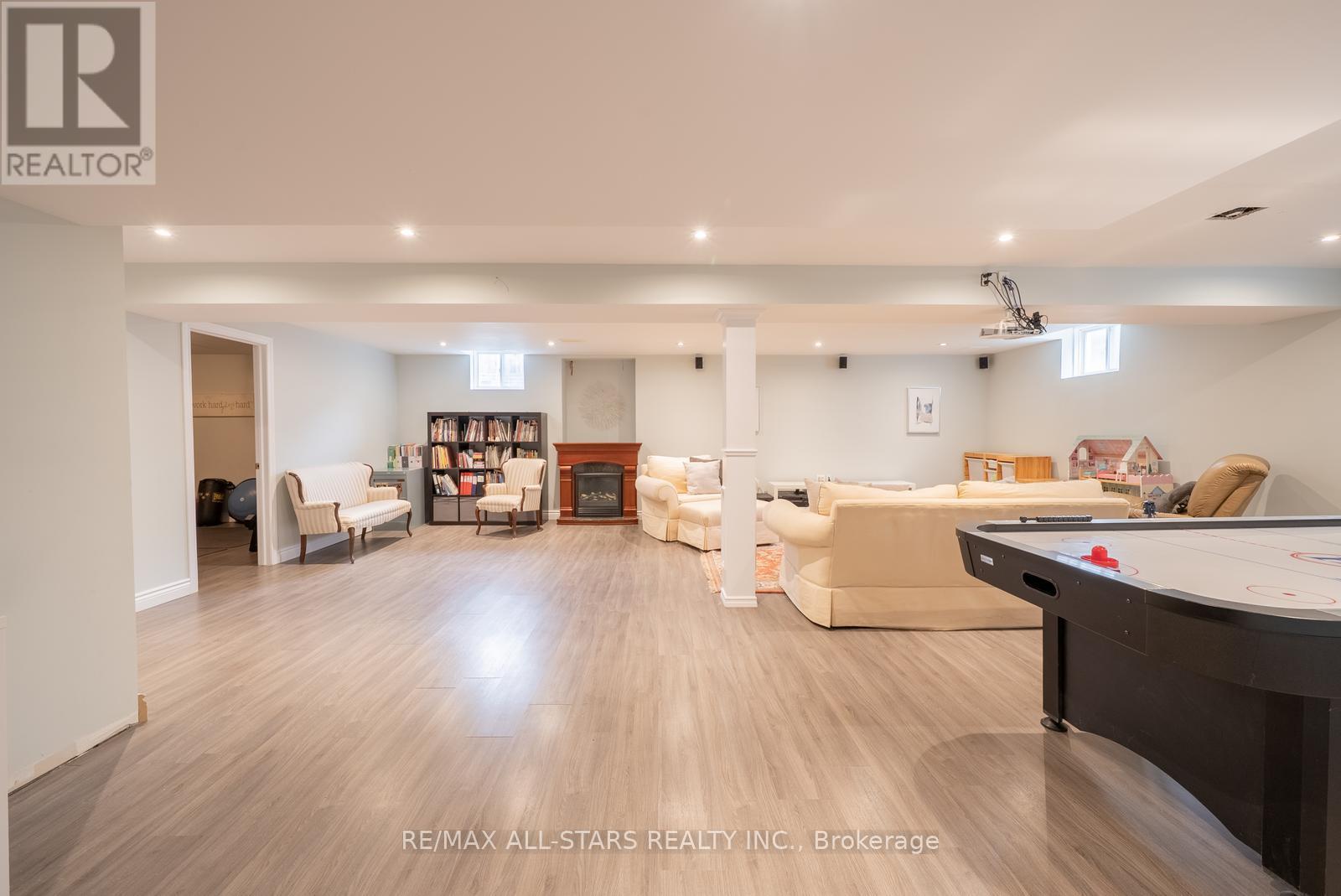 134 Stephensbrook Circle, Whitchurch-Stouffville, Ontario  L4A 0G4 - Photo 40 - N12422774