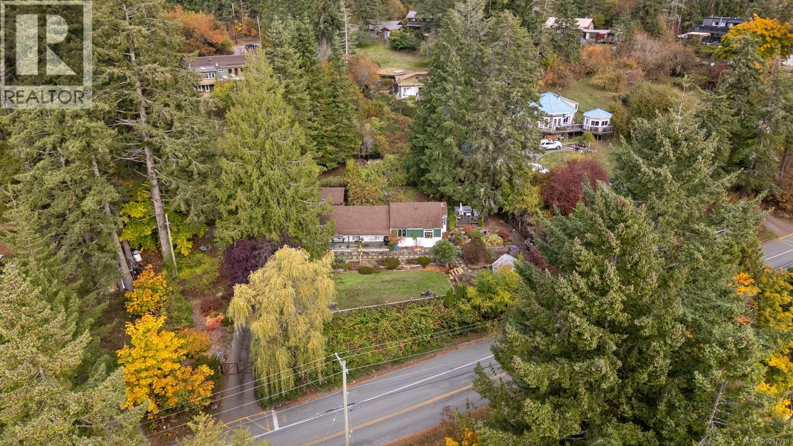 3296 Denman Rd, Denman Island, British Columbia  V0R 1T0 - Photo 32 - 1017919