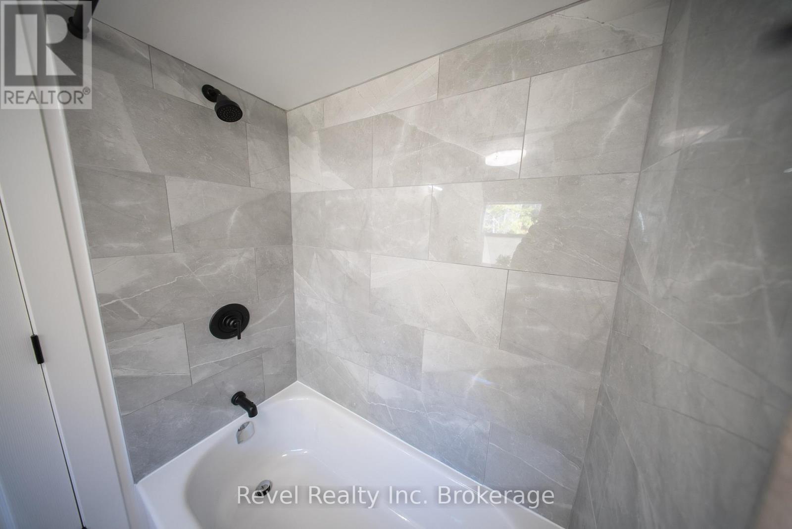 183 Larocque Street, West Nipissing, Ontario  P0H 1M0 - Photo 18 - X12471069