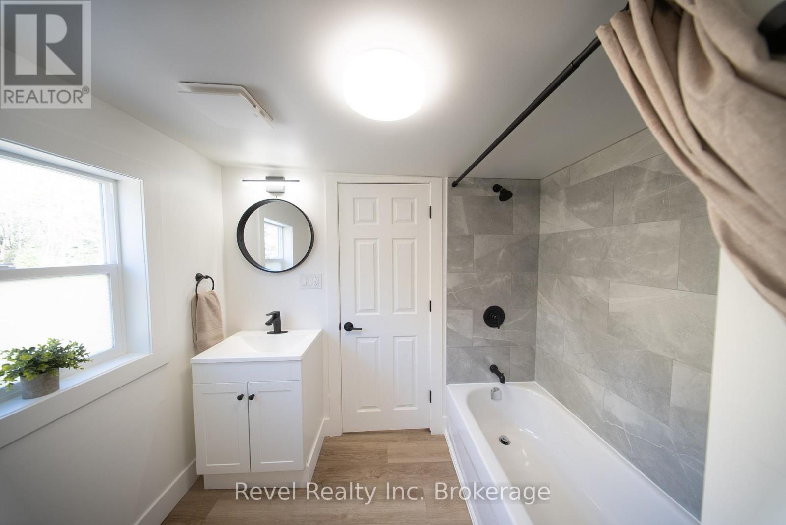 183 Larocque Street, West Nipissing, Ontario  P0H 1M0 - Photo 19 - X12471069