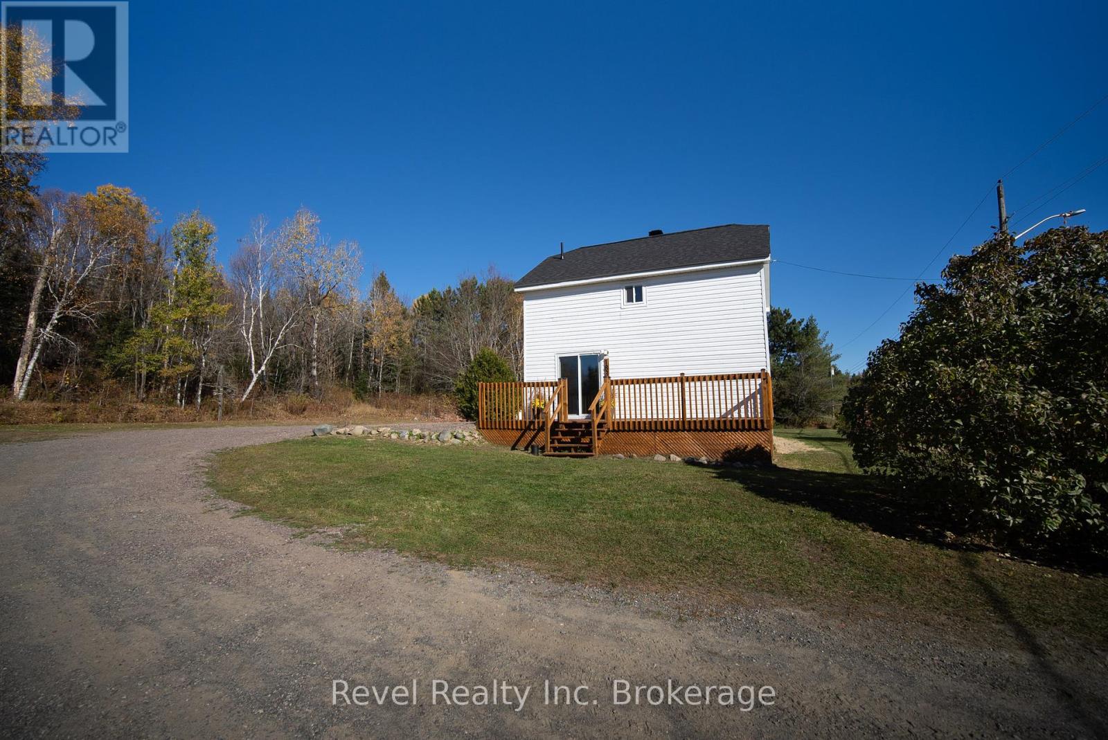 183 Larocque Street, West Nipissing, Ontario  P0H 1M0 - Photo 6 - X12471069