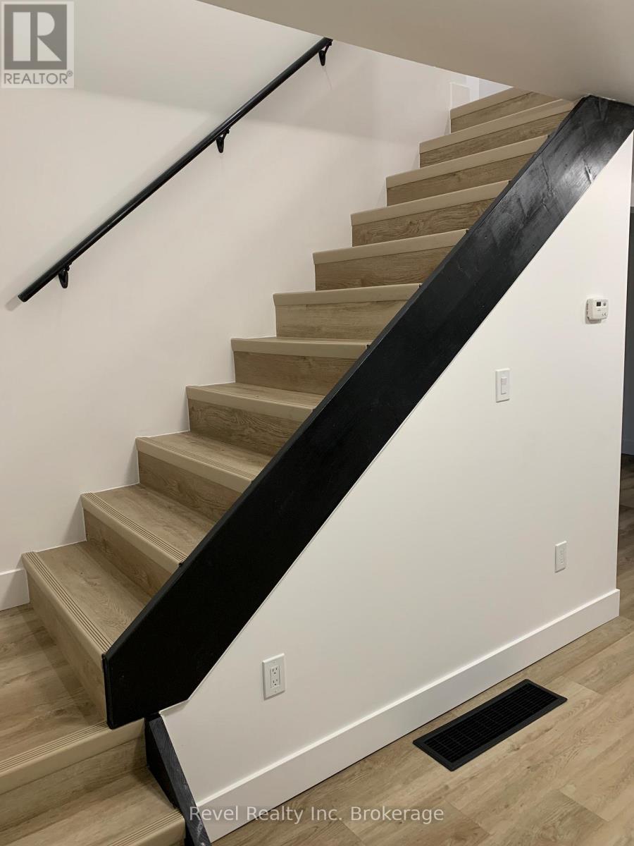 183 Larocque Street, West Nipissing, Ontario  P0H 1M0 - Photo 8 - X12471069