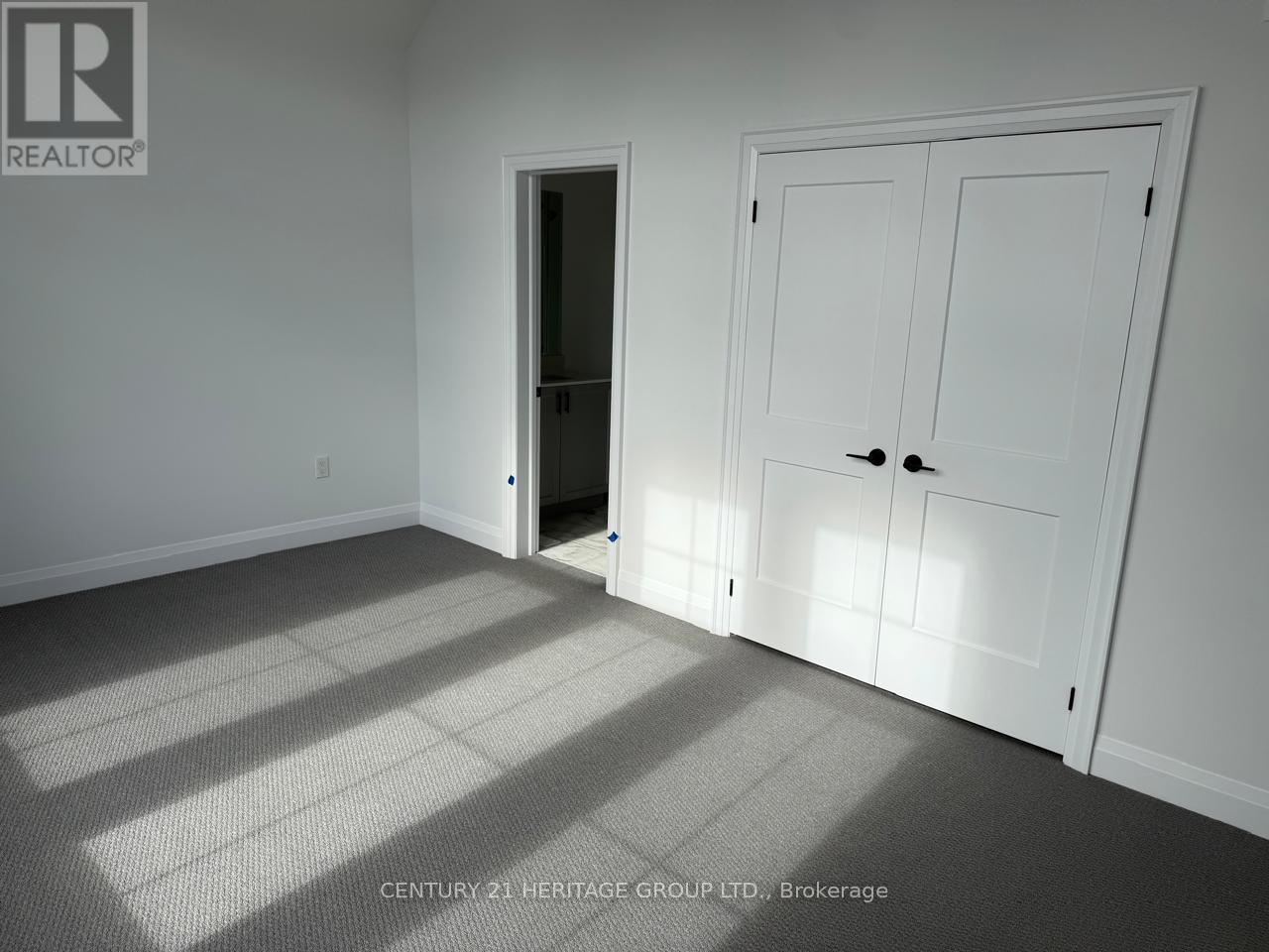 12 Barnes Drive, Oro-Medonte, Ontario  L0L 2L0 - Photo 17 - S12472788