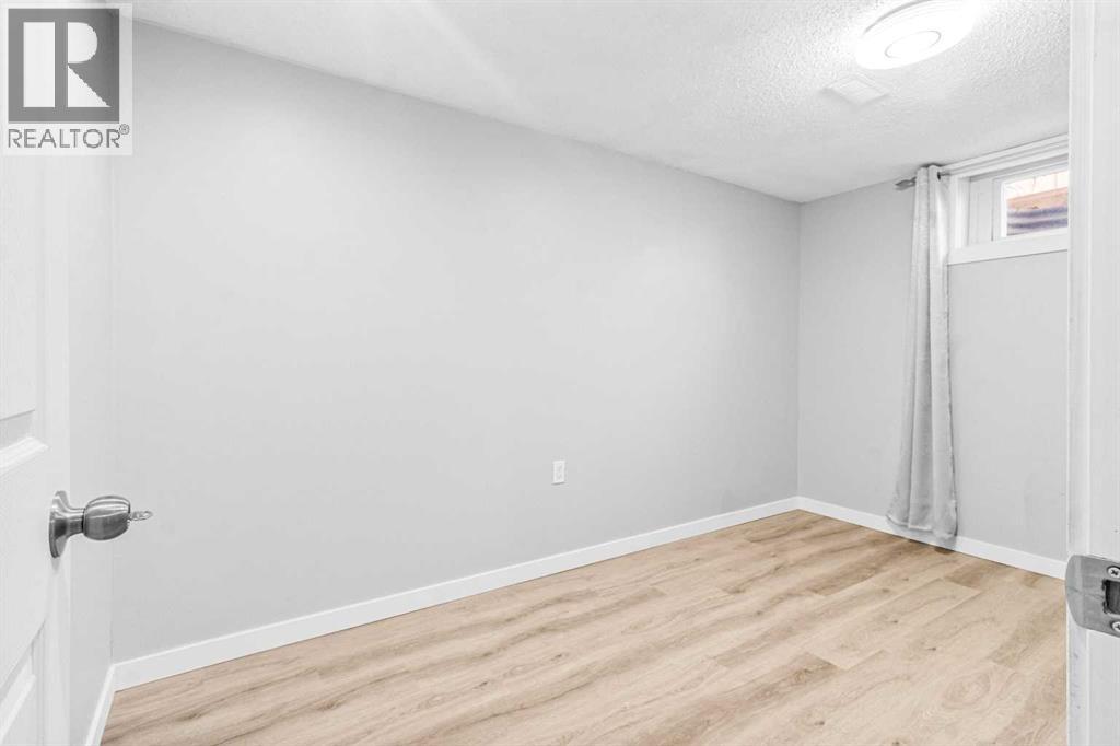 7 Doverdale Mews Se, Calgary, Alberta  T2B 1V8 - Photo 20 - A2265636