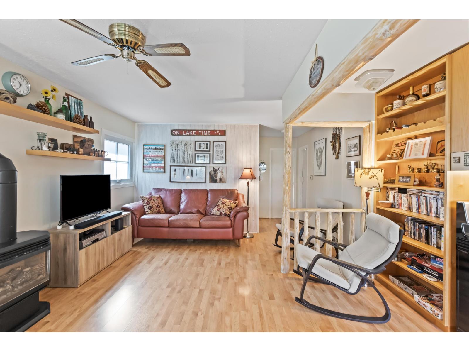 279 Fir Street, Cultus Lake North, Chilliwack, British Columbia  V2R 4Y5 - Photo 13 - R3060089