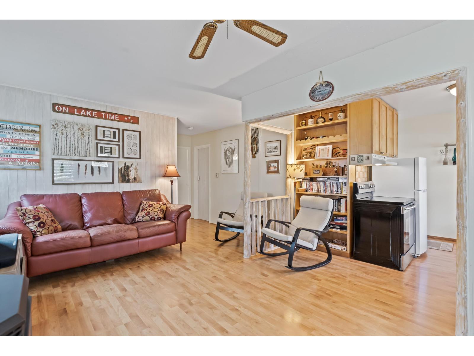 279 Fir Street, Cultus Lake North, Chilliwack, British Columbia  V2R 4Y5 - Photo 14 - R3060089