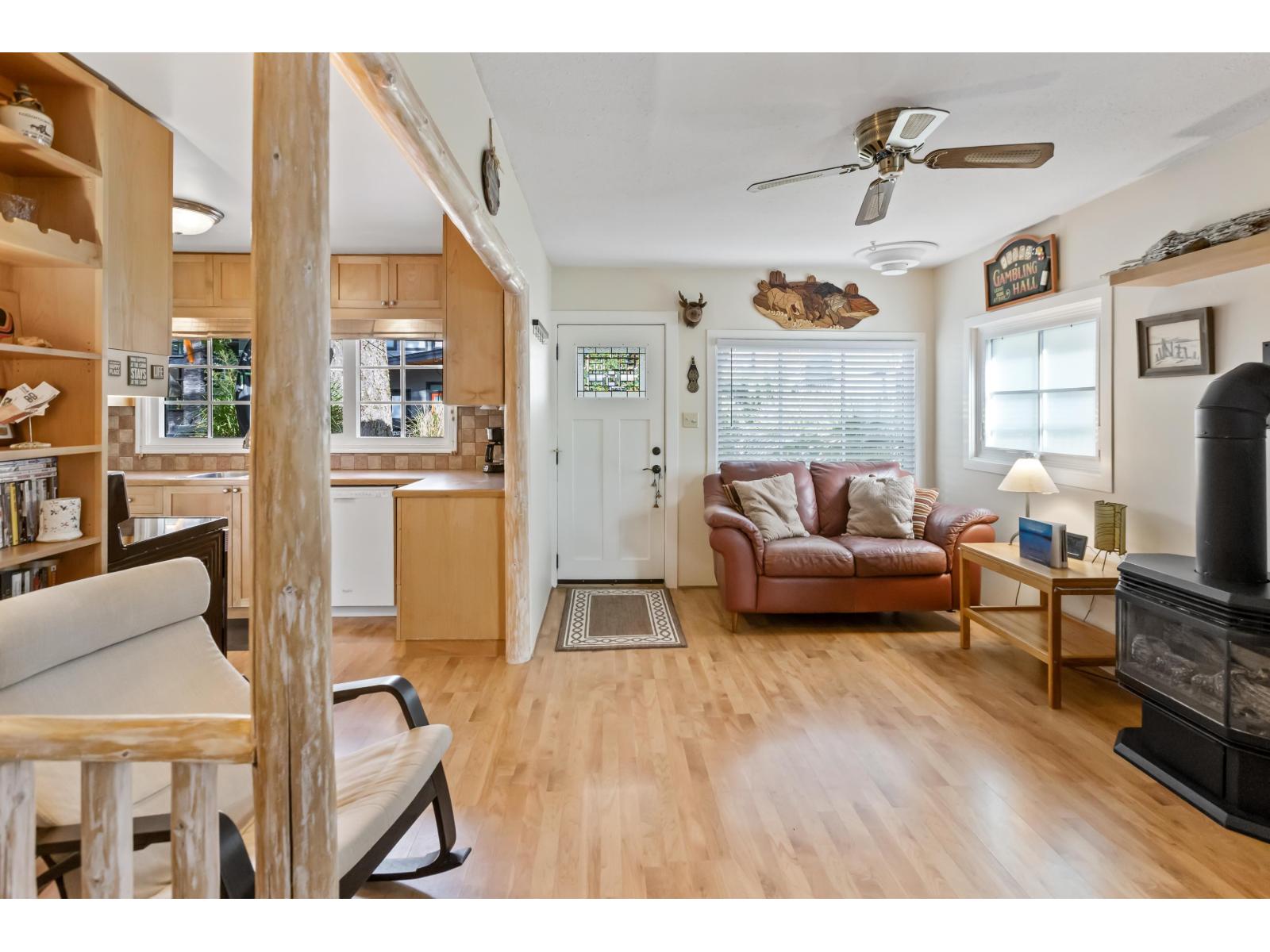 279 Fir Street, Cultus Lake North, Chilliwack, British Columbia  V2R 4Y5 - Photo 16 - R3060089