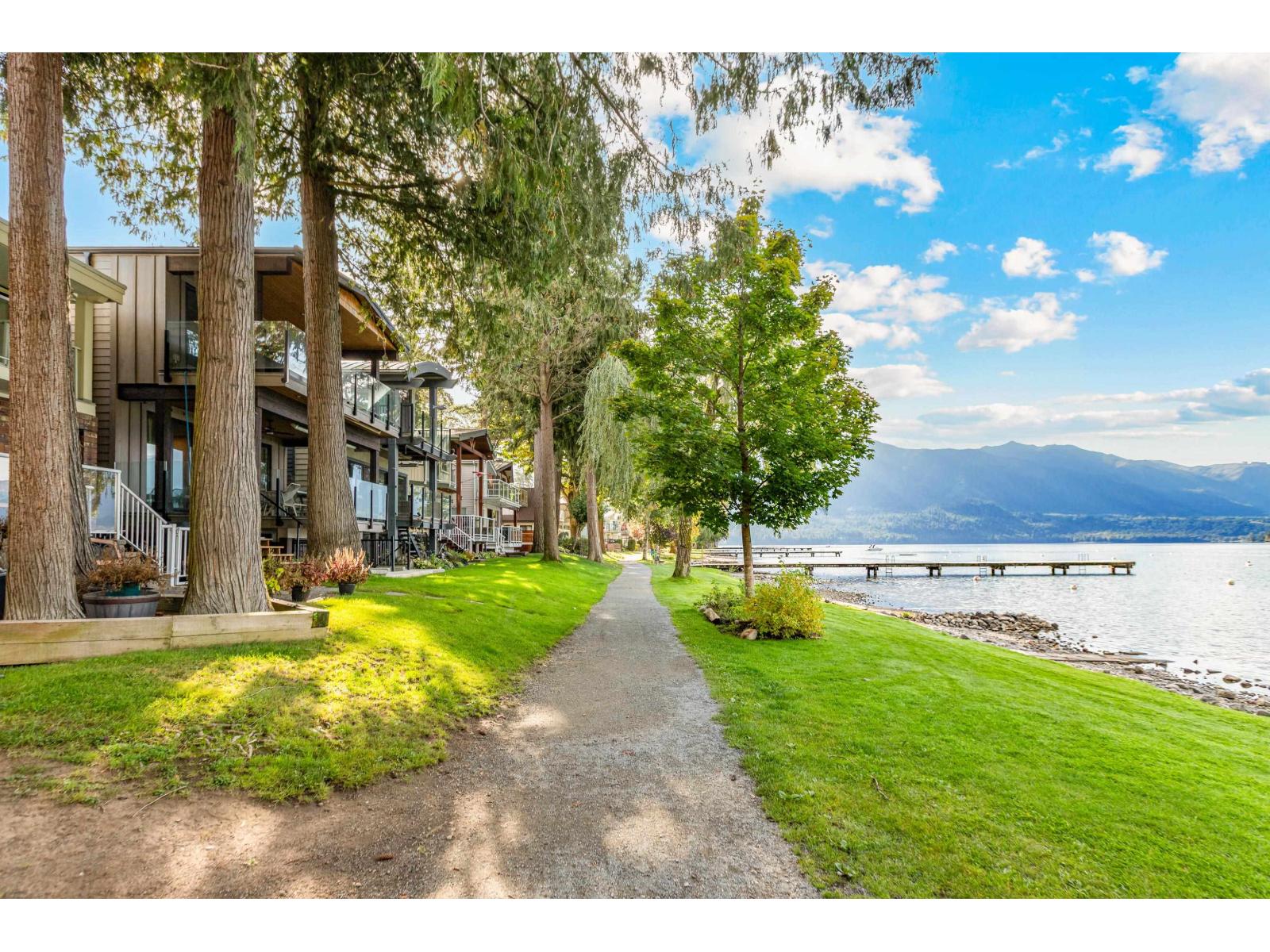 279 Fir Street, Cultus Lake North, Chilliwack, British Columbia  V2R 4Y5 - Photo 28 - R3060089