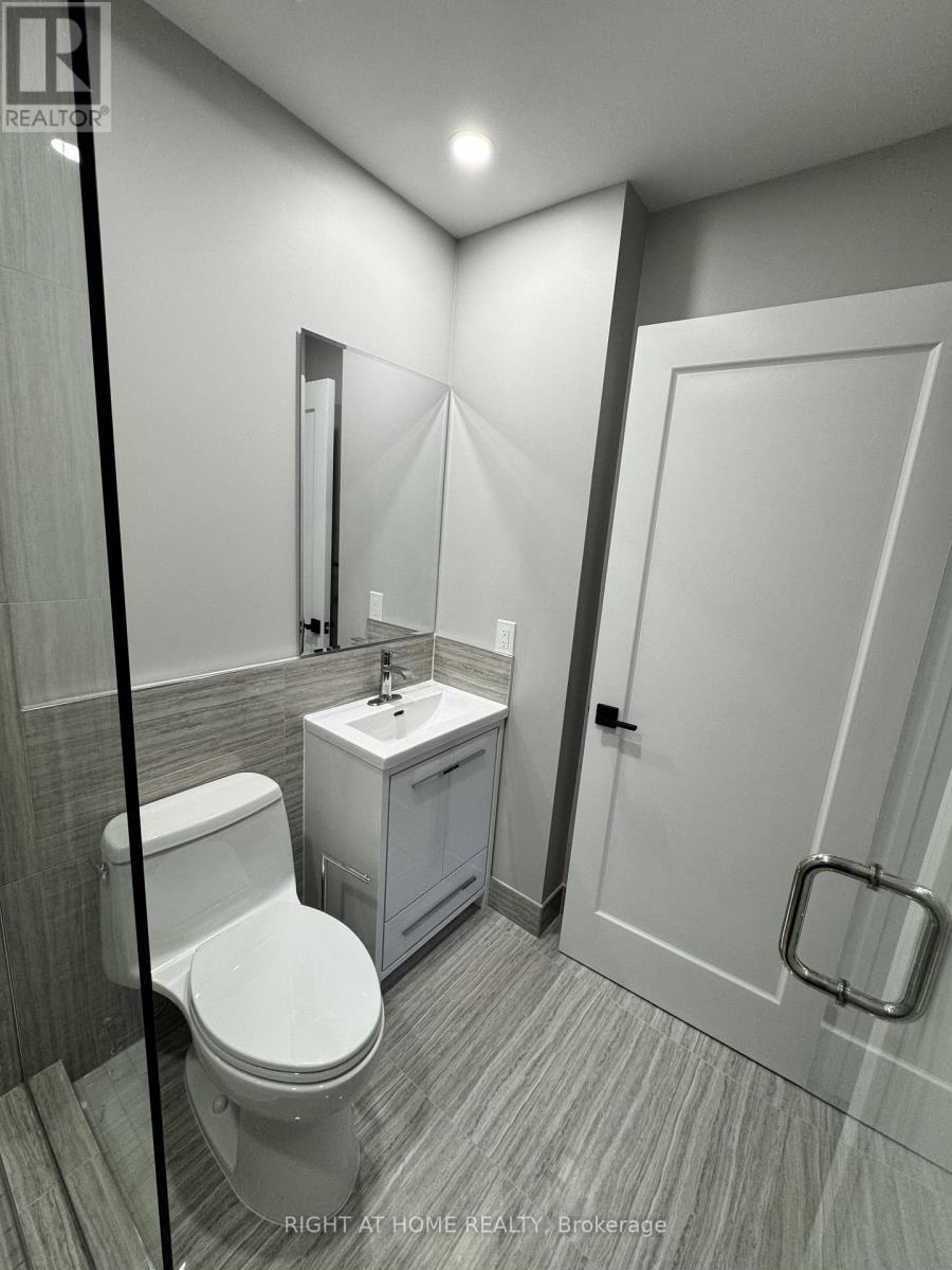 Upper - 4425 Curia Crescent, Mississauga, Ontario  L4Z 2Y2 - Photo 13 - W12472751