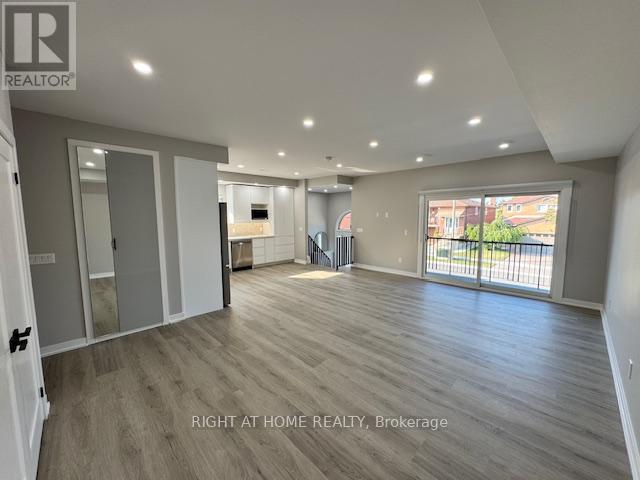 Upper - 4425 Curia Crescent, Mississauga, Ontario  L4Z 2Y2 - Photo 4 - W12472751