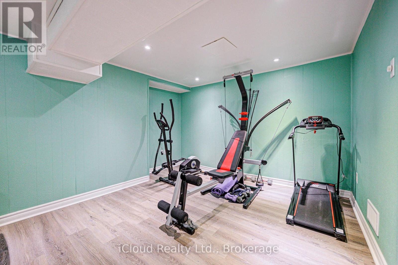 5 Gloucester Place, Brampton (Northgate), Ontario  L6S 2E5 - Photo 36 - W12472765