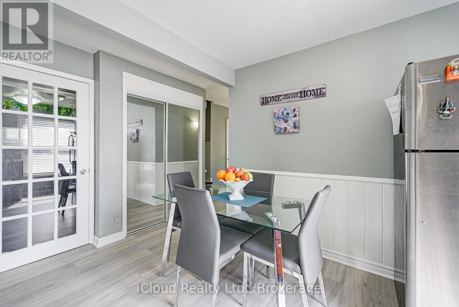 5 Gloucester Place, Brampton (Northgate), Ontario  L6S 2E5 - Photo 6 - W12472765