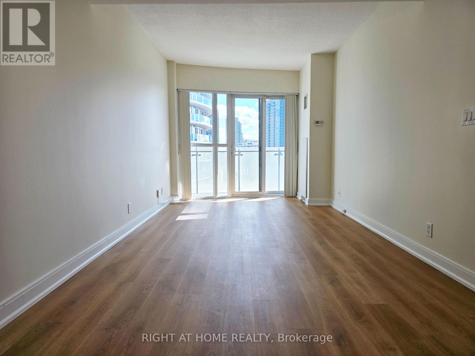 1605 - 50 Absolute Avenue, Mississauga, Ontario  L4Z 0A8 - Photo 10 - W12472777