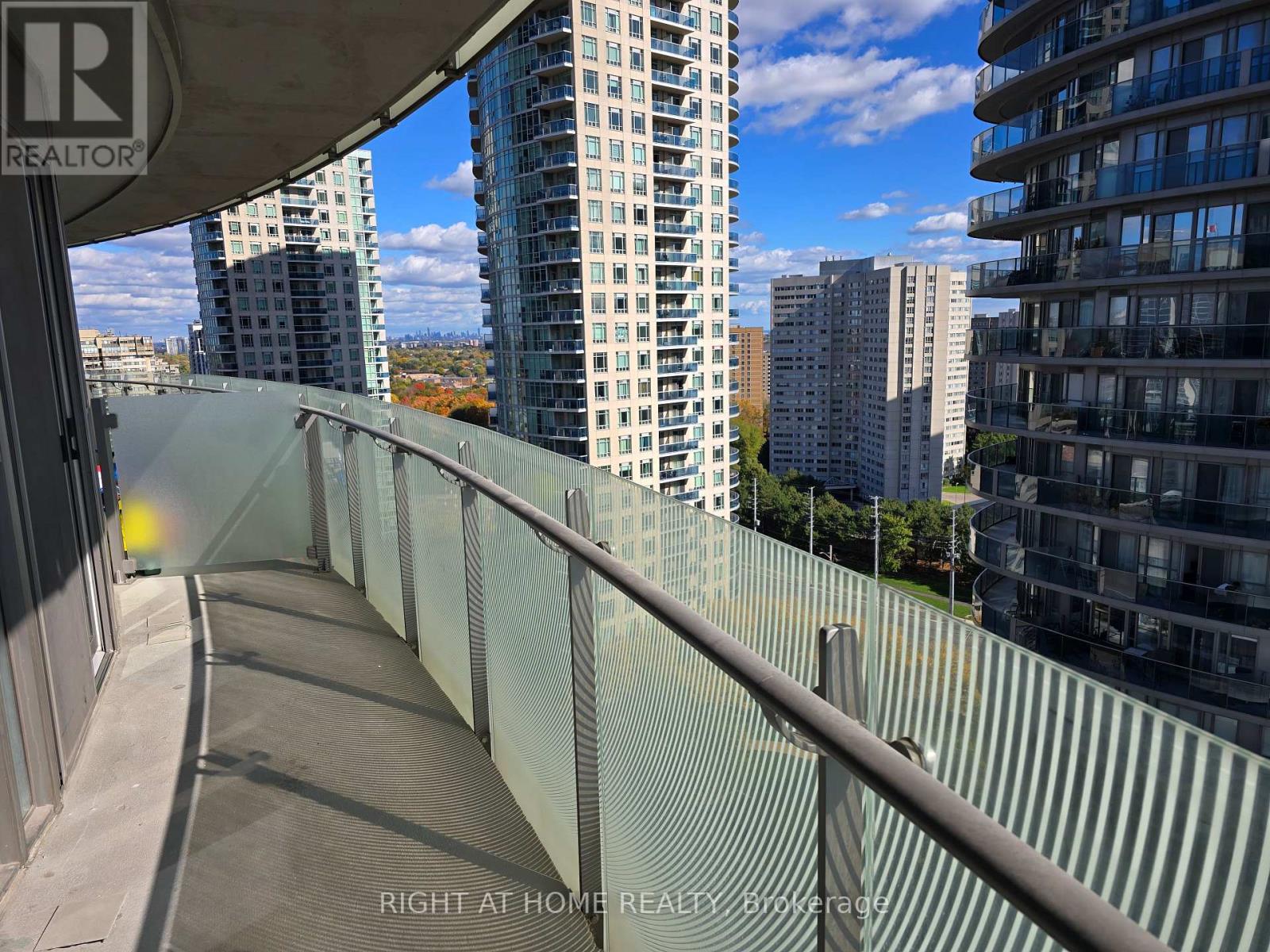 1605 - 50 Absolute Avenue, Mississauga, Ontario  L4Z 0A8 - Photo 19 - W12472777