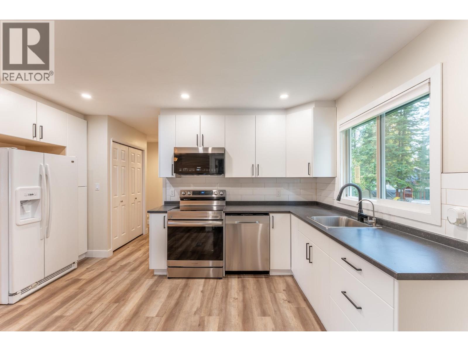 2886 Langley Crescent, Prince George, British Columbia  V2K 3J8 - Photo 7 - R3041605