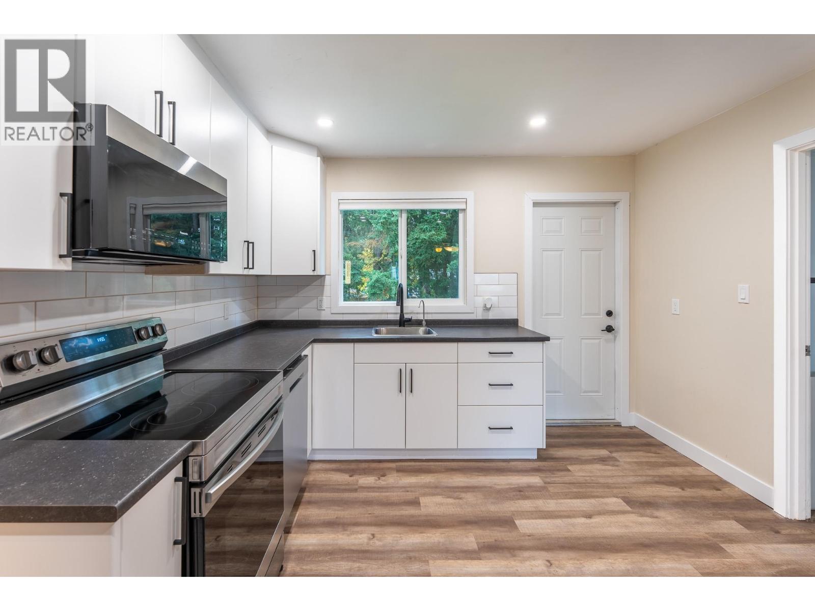 2886 Langley Crescent, Prince George, British Columbia  V2K 3J8 - Photo 5 - R3041605